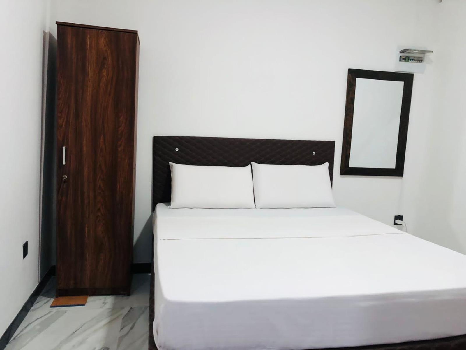 Kandy Railway Inn Ngoại thất bức ảnh